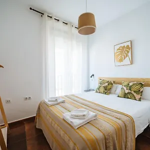 Apartamento Homeyseville-lovely Duplex At Santa Cruz 10 Pax, Parking Optional